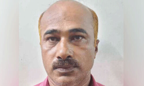 വി​ദ്യാ​ർ​ഥി​യെ പ്ര​കൃ​തി​വി​രു​ദ്ധ പീ​ഡ​ന​ത്തി​ന് ഇ​ര​യാ​ക്കി​യ മ​ധ്യ​വ​യ​സ്ക​ൻ അ​റ​സ്റ്റി​ൽ