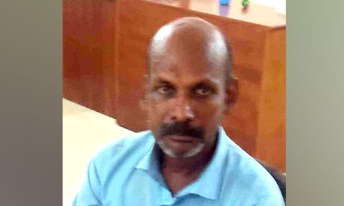 വനത്തിൽ മാലിന്യം തള്ളാനെത്തിയ പന്നിഫാം ഉടമ പിടിയിൽ