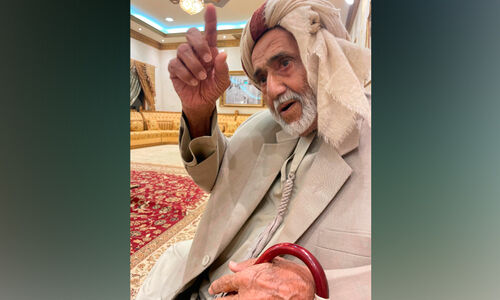 ഗ​ത​കാ​ല നി​റ​വി​ല്‍ ഈ​ദ് വ​ര​വേ​ല്‍പ്