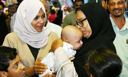 കേരളത്തില്‍നിന്നുള്ള ഹജ്ജ് തീര്‍ഥാടകര്‍ തിരിച്ചെത്തിത്തുടങ്ങി