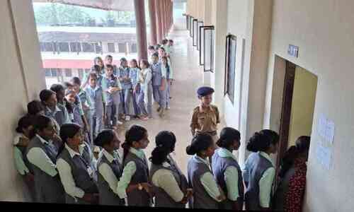 ജനാധിപത്യ പ്രക്രിയയുടെ പാഠങ്ങളും ആവേശവും പകർന്ന് സ്കൂൾ പാർലമെന്റ് തെരഞ്ഞെടുപ്പ് ജനാധിപത്യ പ്രക്രിയയുടെ പാഠങ്ങളും ആവേശവും പകർന്ന് സ്കൂൾ പാർലമെന്റ് തെരഞ്ഞെടുപ്പ്