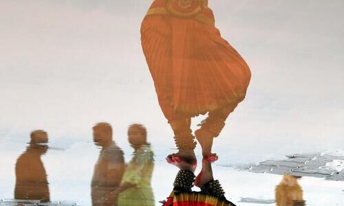 മഴനൃത്തം