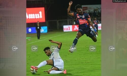 മലപ്പുറത്തെ മലർത്തിയടിച്ച് കാലിക്കറ്റ്; ജയം ഏകപക്ഷീയമായ മൂന്ന് ഗോളിന്