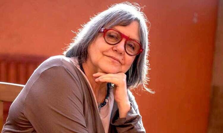 സ്മൃ​തി​ധാ​ര​ക​ളു​ടെ വ്യ​സ​ന​വി​ന്യാ​സം