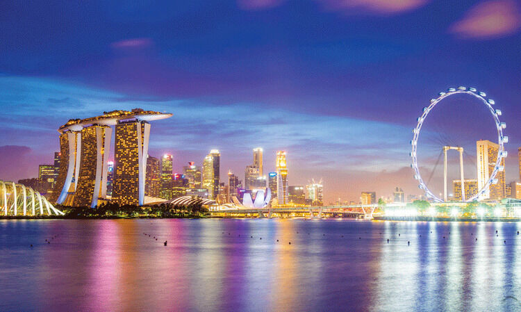 ഇൻഡോർ മഴക്കാടുള്ള എയർപോർട്ട്, മനോഹര ആകാശക്കാഴ്ചകൾ... ദാരിദ്ര്യത്തിൽനിന്ന് സമ്പന്നതയിലേക്ക് നടന്നുകയറിയ സിംഗപ്പൂരിലേക്കൊരു യാത്ര