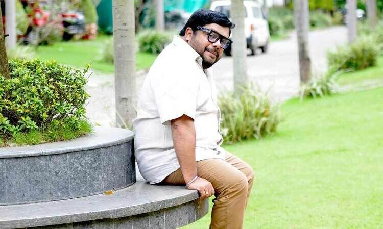 അരോചക വാക്യങ്ങളും ദ്വയാർഥ പ്രയോഗങ്ങളുമല്ല തമാശ