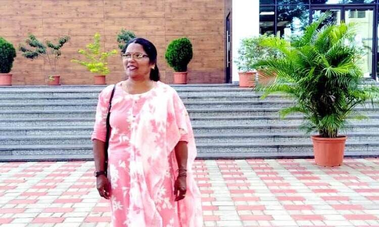 ഞ​ങ്ങ​ളു​ടെ ച​രി​ത്ര​മോ സ​മ​ര​ങ്ങ​ളോ വേ​ണ്ട​വി​ധ​ത്തി​ൽ ആ​രും എ​ഴു​തി​യി​ട്ടി​ല്ല