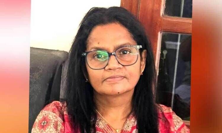 ഹിമാർദ്രമീ സമ്മിളിതങ്ങൾ