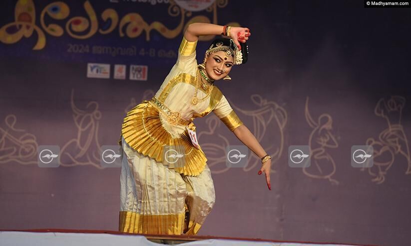 നടനം... മോഹനം...