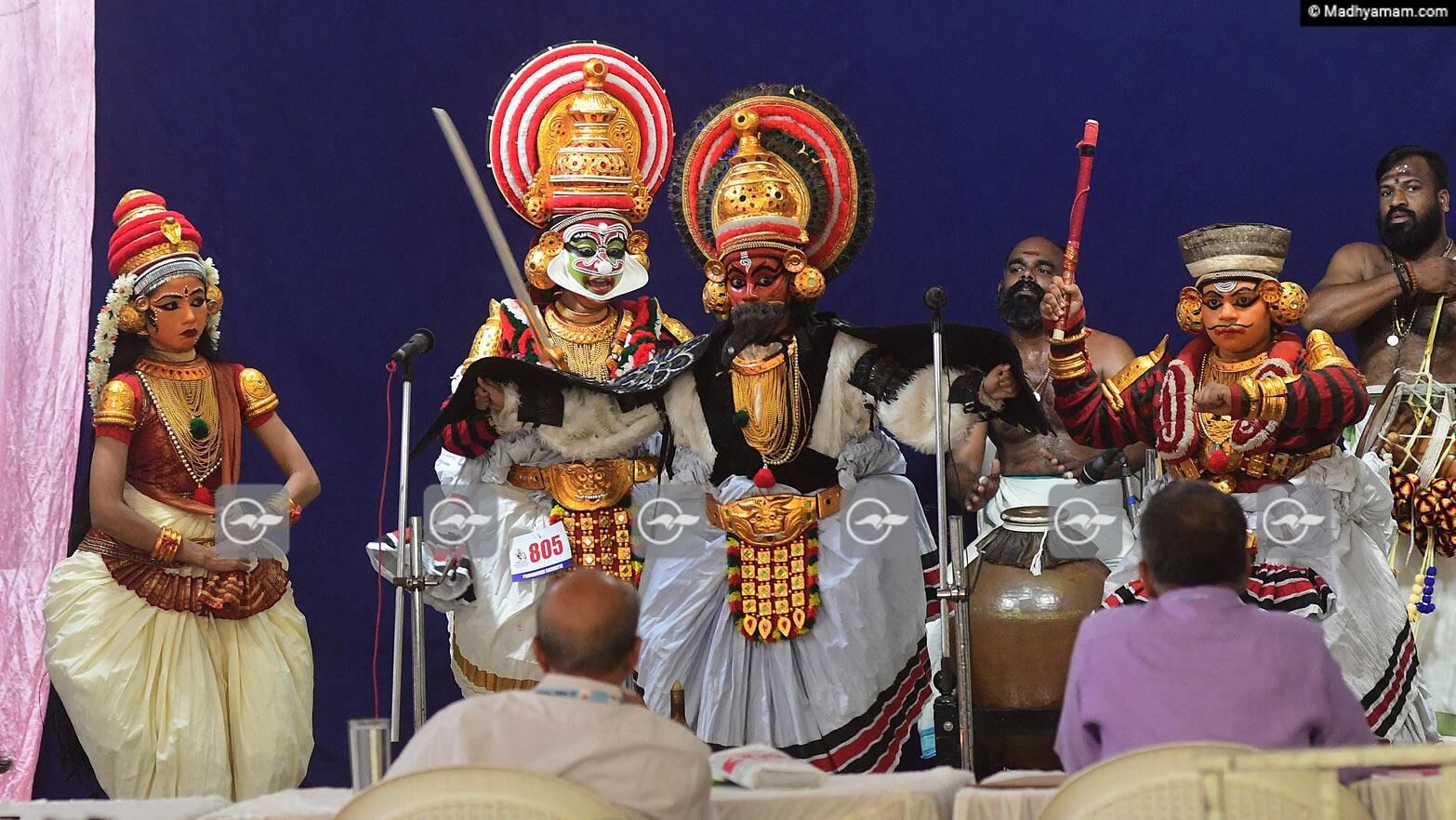 ആട്ടം കഴിഞ്ഞല്ലോ... ഇനിയൽപ്പം ചിരിയാകാം... കൂടിയാട്ടം മത്സരത്തിലെ കാഴ്ചകൾ
