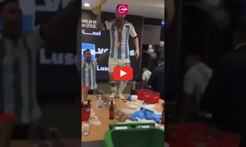 ടേബിളിൽ കയറി നൃത്തം വെച്ച് മെസ്സി; ഡ്രസിങ് റൂമിൽ മതിമറന്ന് അർജന്റീന ആഘോഷം