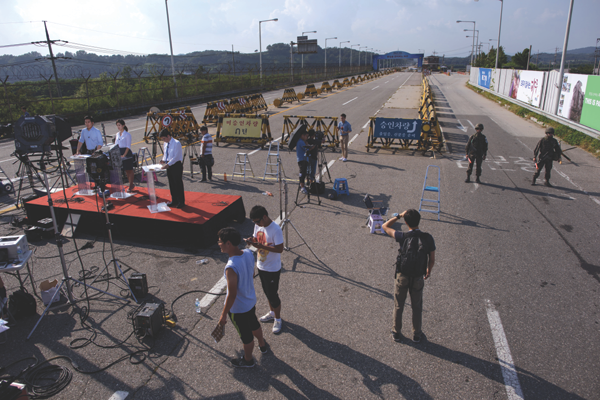 കൊറിയകള്‍ക്കിടയില്‍ ചര്‍ച്ച തുടരുന്നു; തീരുമാനമായില്ല