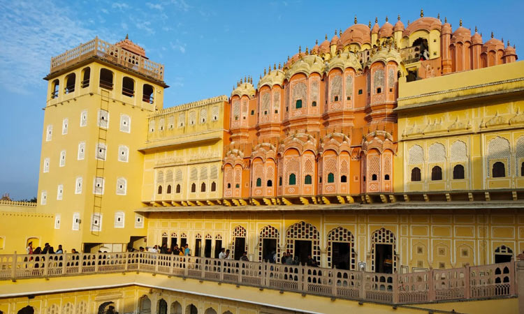 ചരിത്രം അലിഞ്ഞു ചേർന്ന രാജഭൂവിൽ