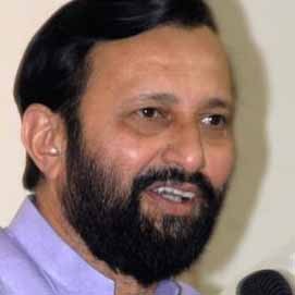 ഗോമാംസവിവാദം അവസാനിപ്പിക്കണം-പ്രകാശ് ജാവദേക്കര്‍