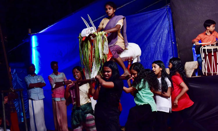 മാരിവില്ലിൻ തേന്മലരേ, മാഞ്ഞു പോകയോ..