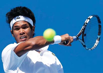 സോംദേവും സാകേതും ആദ്യ റൗണ്ടില്‍ പുറത്ത്