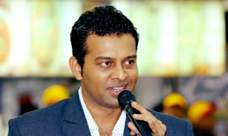 ‘ആ​ർ.​ജെ സൂ​ര​ജ്, ദോ​ഹ​യി​ൽ​നി​ന്ന്​’