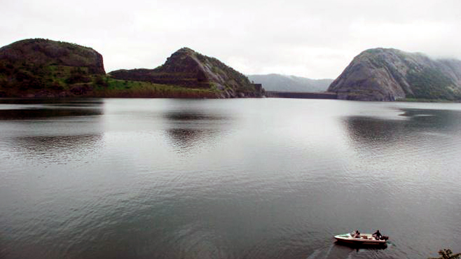 മലമുകളിലെ ജലയാത്രകള്‍