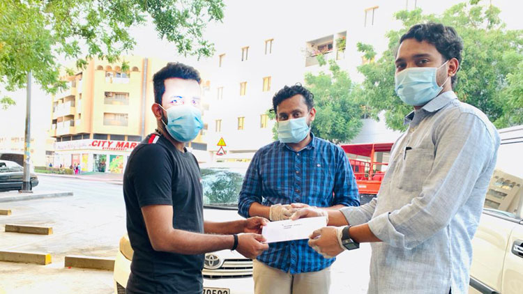 പ്ര​വാ​സി ഇ​ന്ത്യ​യു​ടെ സൗ​ജ​ന്യ വി​മാ​ന ടി​ക്ക​റ്റ് വി​ത​ര​ണം ആ​രം​ഭി​ച്ചു