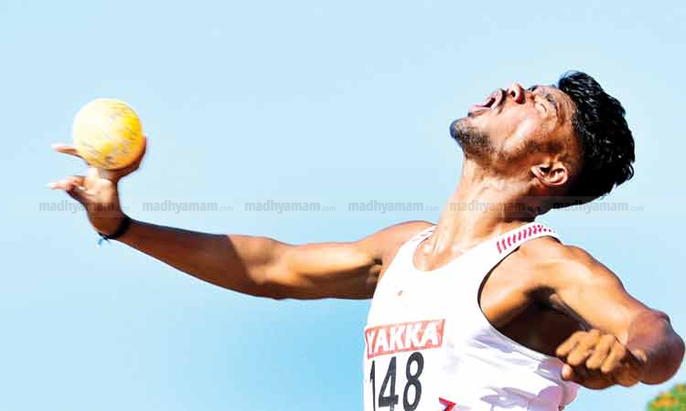 സ്കൂള്‍ കായികോത്സവം: പാലക്കാട് മുന്നില്‍