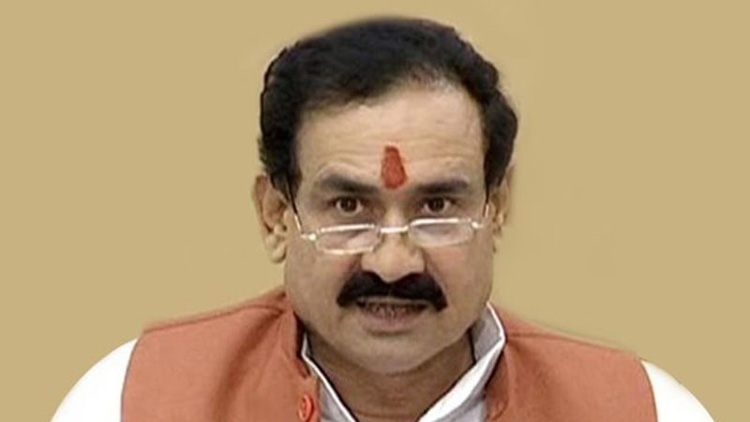 ബി.ജെ.പി മന്ത്രിയെ മാസ്​ക്​ ഇടീക്കുന്നവർക്ക്​  11,000 രൂപ ഇനാം പ്രഖ്യാപിച്ച്​ കോൺഗ്രസ്​