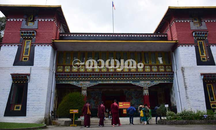 പച്ചയണിഞ്ഞ ടീസ്​റ്റ കടന്ന്​​ സിക്കിമിലേക്ക്​