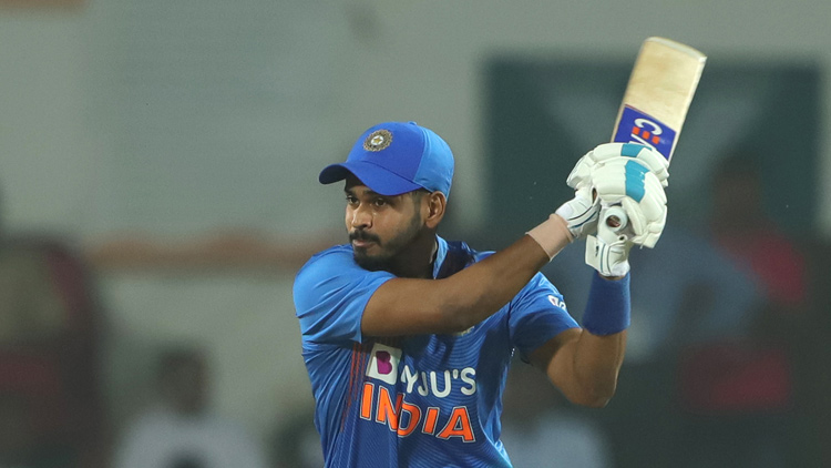 ലോ​ക​ക​പ്പ്​ ഒ​രു​ക്ക​ത്തി​ൽ ഇ​ന്ത്യ പി​ന്നി​ൽ; നാ​ലാം ന​മ്പ​റി​ൽ ഇ​രി​പ്പു​റ​പ്പി​ക്കാ​ൻ ശ്രേ​യ​സ്​ അ​യ്യ​ർ