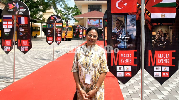 ആരാണ്​ കർത്താവി​െൻറ മണവാട്ടികളെ തെരുവിലിറക്കിയത്...?