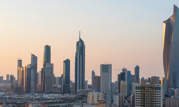 സ്വ​കാ​ര്യ​മേ​ഖ​ല​യി​ൽ സ്വ​ദേ​ശി​ക​ളു​ടെ  എ​ണ്ണം 40 ശ​ത​മാ​ന​മാ​ക്കുന്നു