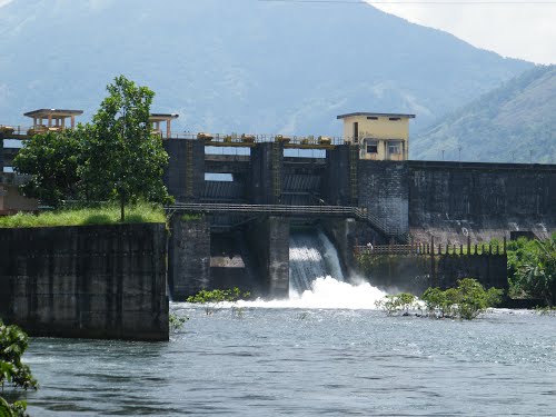 മലങ്കര ഡാമിന്‍െറ മൂന്ന് ഷട്ടറുകള്‍ തുറന്നു