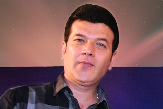 മെക്കാനിക്കിനെ ഭീക്ഷണി​െപ്പടുത്തി; നടൻ ആദിത്യ പഞ്ചോളിക്കെതിരെ കേസ്​