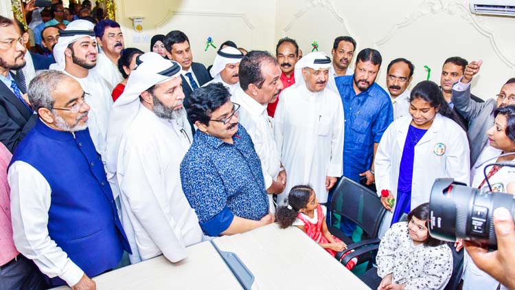 പു​ഞ്ചി​രി വി​ട​ർ​ന്നു; അ​ധ‍്യ​യ​നം ഇ​ന്നു​ മു​ത​ൽ