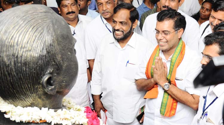 AP-Abdullakkutty-at-kannur-bjp-office