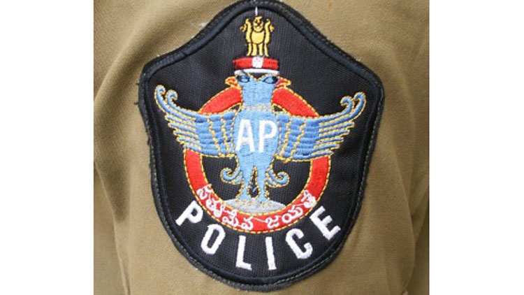 പ്രസവ വേദനയിൽ പിടഞ്ഞ സിദ്ധീഖക്ക്​ തുണയായത്​ പൊലീസ്​