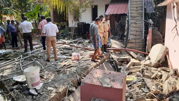 ആലപ്പുഴയിലെ പടക്ക നിർമാണശാലയിലെ തീപിടിത്തം: ഒരാൾ കൂടി മരിച്ചു