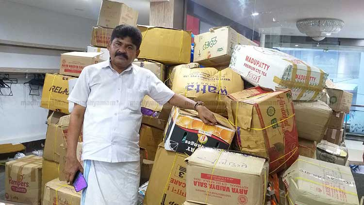 കടയിലെ മുഴുവൻ വസ്ത്രങ്ങളും നൽകി ‘മറ്റൊരു നൗഷാദ്​’