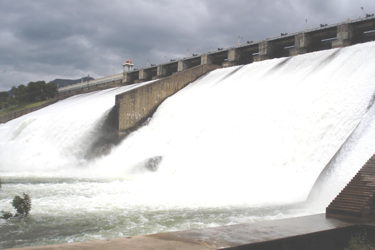 ആളിയാര്‍ ഡാമിന്‍െറ ഷട്ടറുകള്‍ തുറന്നു