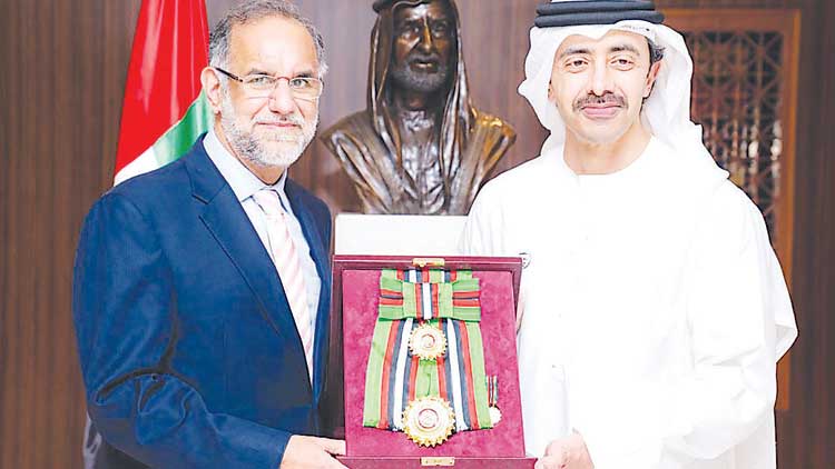 ഇന്ത്യൻ സ്​ഥാനപതിക്ക്​ യു.എ.ഇയുടെ ഉന്നത പുരസ്​കാരം