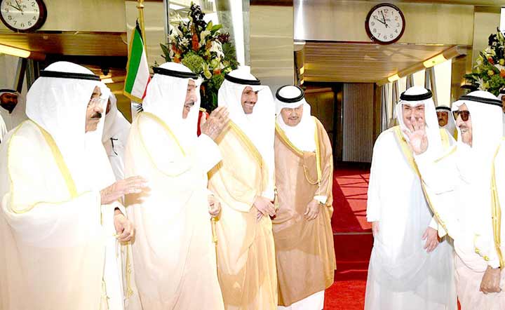 കുവൈത്ത് അമീർ അമേരിക്കയിലേക്ക് തിരിച്ചു