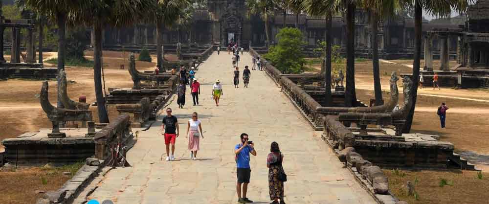 Angkor-Wat-temple-in-Siem-Reap-province-in-Cambodia