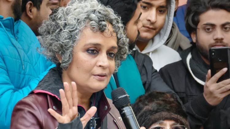 Arundhati-Roy