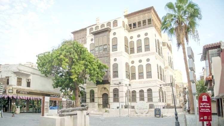 കൗതുകക്കാഴ്​ചകളിൽ വിസ്​മയം തീർത്ത്​ ബൈ​തു​ല്‍ ബ​ല​ദും ബൈ​തു ന​സീ​ഫും