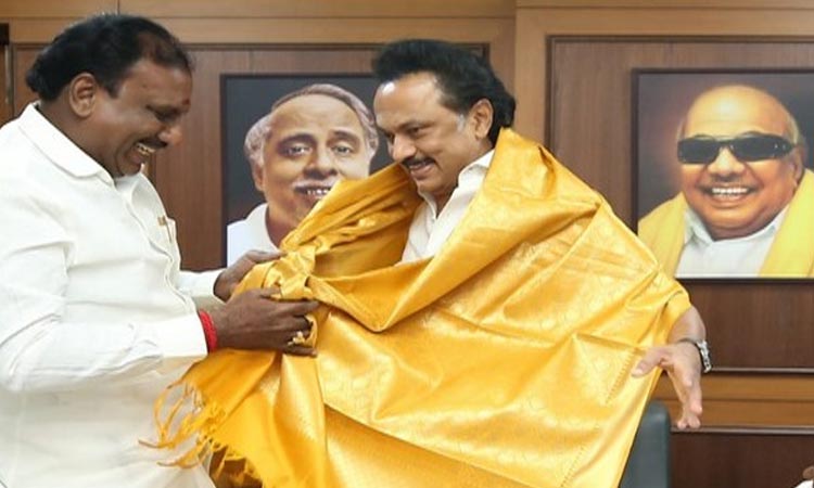 BT-arasakumar-and-MK-stalin