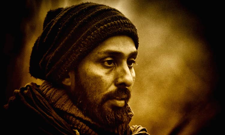 കാറ്റായലഞ്ഞ്​, മഞ്ഞിലലിഞ്ഞൊരാൾ