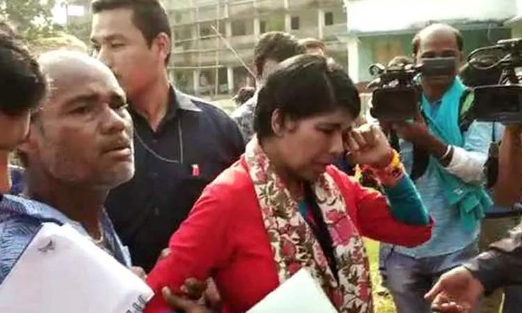 ബംഗാളിൽ ബി.ജെ.പി സ്ഥാനാർഥിക്ക് നേരെ ആക്രമണം; രണ്ട് പ്രവർത്തകർക്ക് വെടിയേറ്റു