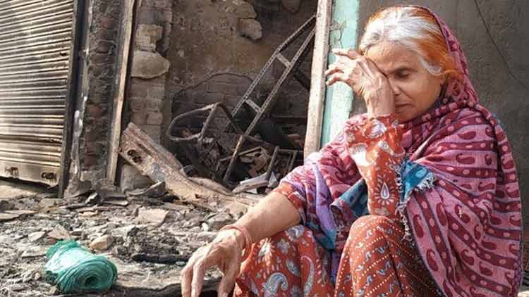 ഉടുതുണിക്ക് മറുതുണിയില്ല, പുതിയത്​ വാങ്ങാൻ കാശില്ല -ഡൽഹി കലാപത്തിൻെറ ബാക്കിപത്രം