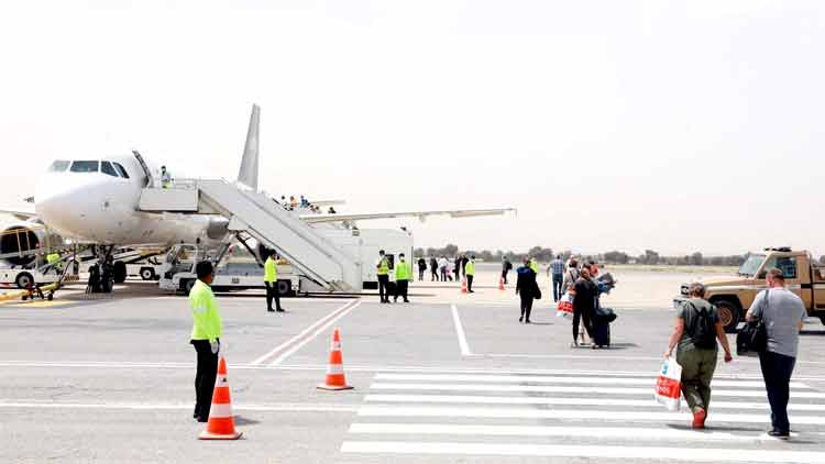 ബ്രിട്ടീഷ് പൗരന്മാരെ ചാർട്ടേഡ് വിമാനത്തിൽ ലണ്ടനിലെത്തിച്ചു