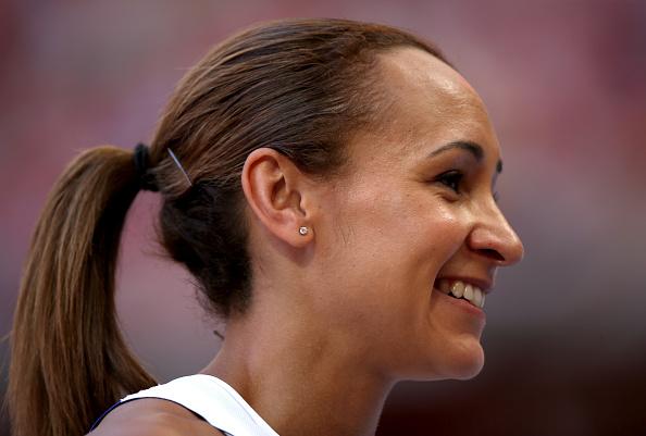 അമ്മയായി വന്ന് ജെസീക്ക സ്വര്‍ണമണിഞ്ഞു