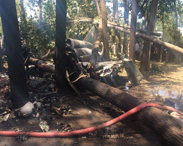 കശ്മീരില്‍ യുദ്ധവിമാനം തകര്‍ന്നു വീണു