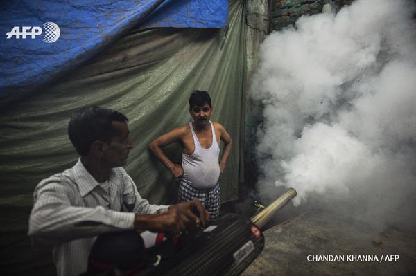 ഡല്‍ഹിയില്‍ സ്കൂളുകളില്‍ ഒരു മാസത്തേക്ക് മുഴുക്കൈയന്‍ കുപ്പായം നിര്‍ബന്ധം